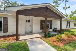 605 Honeysuckle Ln, Statesboro, GA 30458 - Photo 1