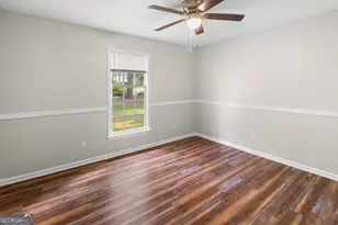 605 Honeysuckle Ln, Statesboro, GA 30458 - Photo 17