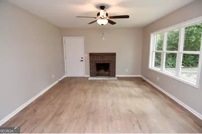 403 Atlanta Street, Barnesville, GA 30204 - Photo 3