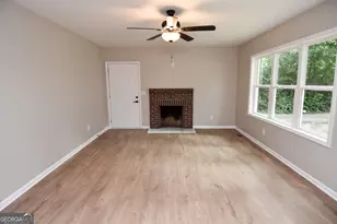 403 Atlanta St, Barnesville, GA 30204 - Photo 3