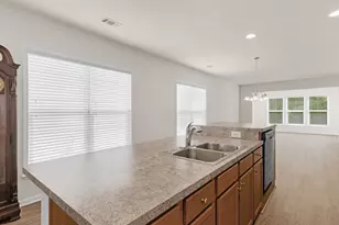 621 Larch Looper Dr, Griffin, GA 30223 - Photo 15
