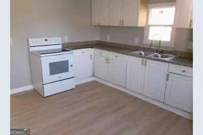 1195 Lawton Drive, Macon, GA 31201 - Photo 7