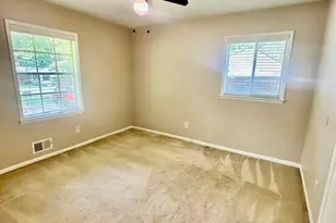 10178 Top Tree Ct, Jonesboro, GA 30238 - Photo 9
