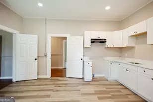 732 Williams St, Griffin, GA 30223 - Photo 17