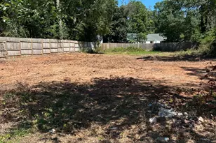 1013 Davis St, Monroe, GA 30655 - Photo 3