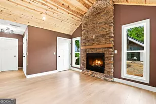 318 E 2nd St, Blue Ridge, GA 30513 - Photo 13