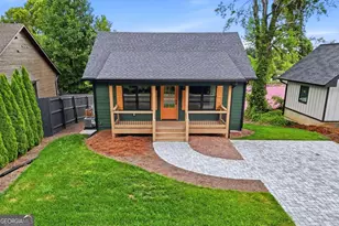 318 E 2nd St, Blue Ridge, GA 30513 - Photo 3