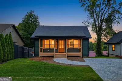 318 E Second Street, Blue Ridge, GA 30513 - Photo 1