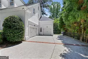 4371 Club Dr NE, Atlanta, GA 30319 - Photo 61