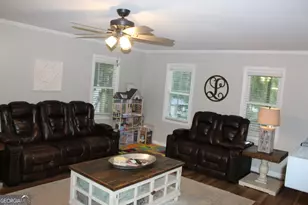 425 Pecan Cir, Forsyth, GA 31029 - Photo 11