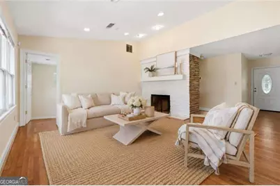 208 Midvale Drive NE, Atlanta, GA 30342 - Photo 3
