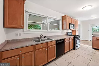 208 Midvale Drive NE, Atlanta, GA 30342 - Photo 5
