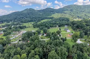 723 Bugscuffle Rd, Hiawassee, GA 30546 - Photo 31