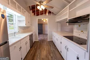 2623 Hatch Pkwy N, Baxley, GA 31513 - Photo 11
