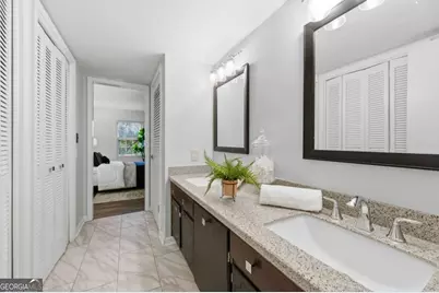 73 Montre Square, Atlanta, GA 30327 - Photo 15