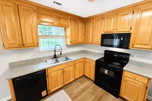 102 Westwood Dr, Griffin, GA 30223 - Photo 15