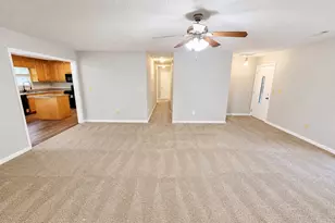 102 Westwood Dr, Griffin, GA 30223 - Photo 9