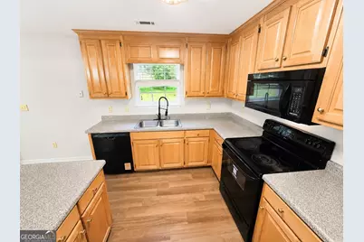 102 Westwood Drive, Griffin, GA 30223 - Photo 13