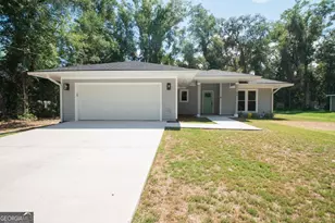 56 Elizabeth St, Folkston, GA 31537 - Photo 3