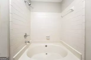 6580 Eastbriar Dr, Lithonia, GA 30058 - Photo 13