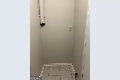 1292 Crystal Lake Road, College Park, GA 30349 - Photo 7