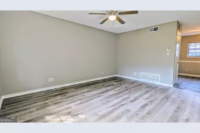 1235 Riverside Drive #F5, Gainesville, GA 30501 - Photo 1