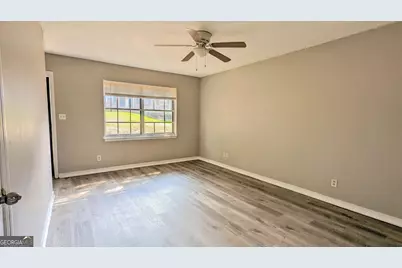 1235 Riverside Drive #F5, Gainesville, GA 30501 - Photo 3