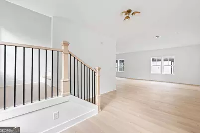 1046 Mayson Turner Road NW, Atlanta, GA 30314 - Photo 5