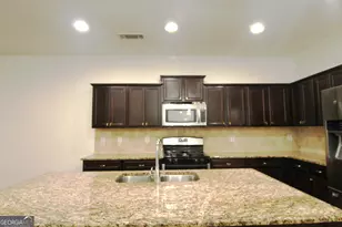 726 Garbrooke Dr, Lawrenceville, GA 30046 - Photo 3