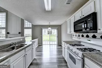 9210 Friarbridge Drive, Suwanee, GA 30024 - Photo 23
