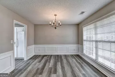 9210 Friarbridge Drive, Suwanee, GA 30024 - Photo 5