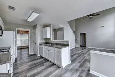 9210 Friarbridge Drive, Suwanee, GA 30024 - Photo 19