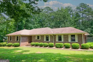 240 Plumfield Dr, Pine Mountain, GA 31822 - Photo 3