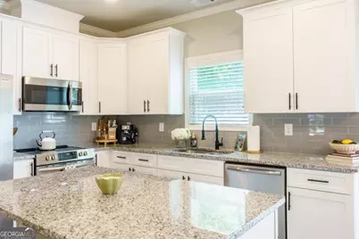 398 Sunset Drive, Statham, GA 30666 - Photo 7