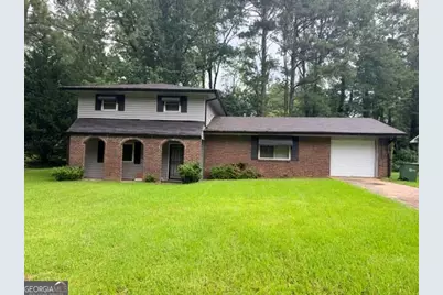 4751 Pueblo Drive SW, Atlanta, GA 30331 - Photo 1