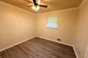 4751 Pueblo Dr SW, Atlanta, GA 30331 - Photo 7