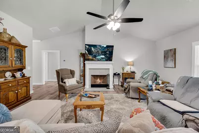 237 N Point Circle, Hartwell, GA 30643 - Photo 9