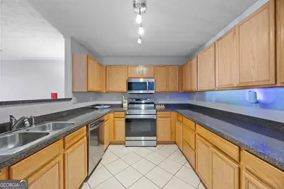 6690 Villa Court, Lithonia, GA 30038 - Photo 7