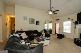 601 Red Oak Ln, Hinesville, GA 31313 - Photo 9