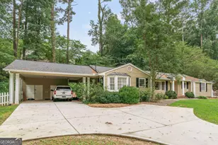 2986 Mornington Dr NW, Atlanta, GA 30327 - Photo 3