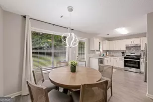 6839 Sandy Creek Dr, Riverdale, GA 30274 - Photo 5