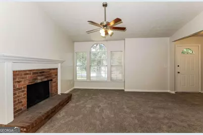 1361 Wrens Court, Jonesboro, GA 30238 - Photo 3