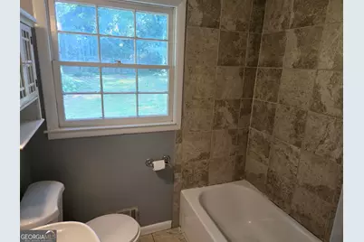 1387 Town Country Drive SE, Atlanta, GA 30316 - Photo 9