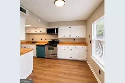 3254 Strawberry Lane, Decatur, GA 30034 - Photo 3