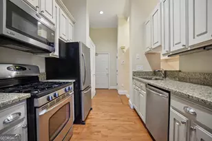 2840 Peachtree Rd NE, Atlanta, GA 30305 - Photo 9