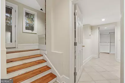 2840 Peachtree Road NE # 108, Atlanta, GA 30305 - Photo 17