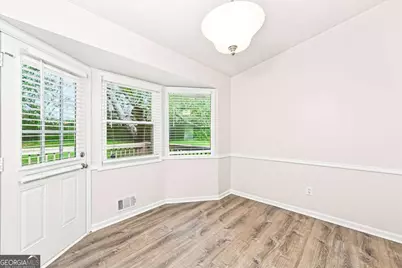 949 Falconcrest Drive, Lawrenceville, GA 30043 - Photo 5