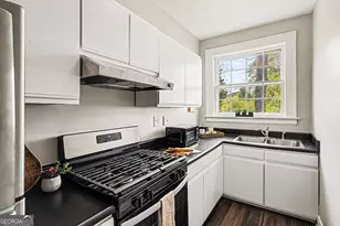 21 Peachtree Memorial Dr NW, Atlanta, GA 30309 - Photo 3
