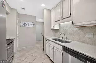 868 Edgewater Cir, Marietta, GA 30062 - Photo 5