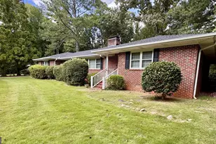 715 Ridgecrest Rd, Lagrange, GA 30240 - Photo 1